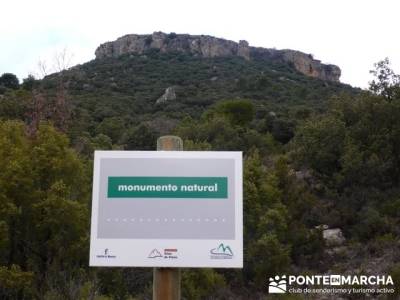 Senderismo Guadalajara - Monumento Natural Tetas de Viana. viajes puente pilar